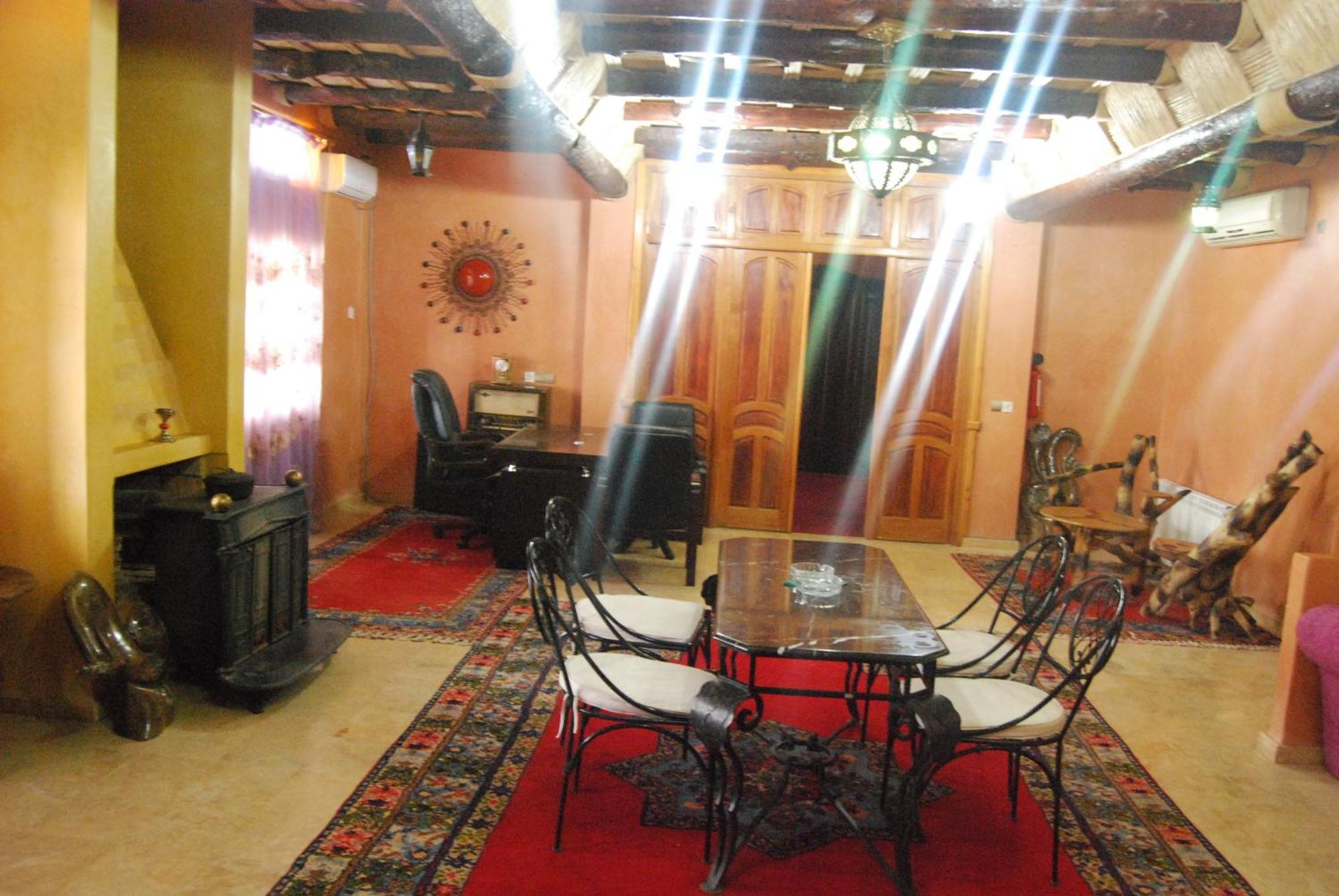 מידלת Hotel Taddart מראה חיצוני תמונה