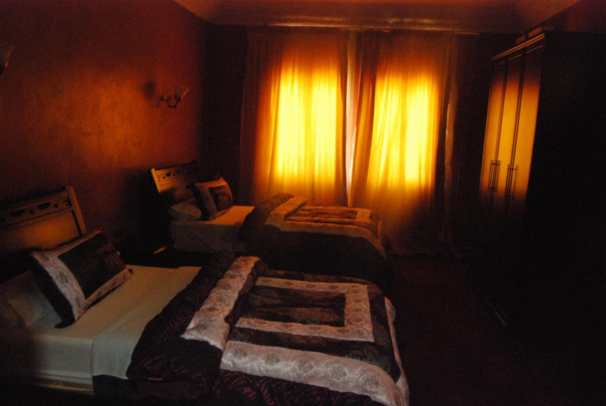 מידלת Hotel Taddart מראה חיצוני תמונה