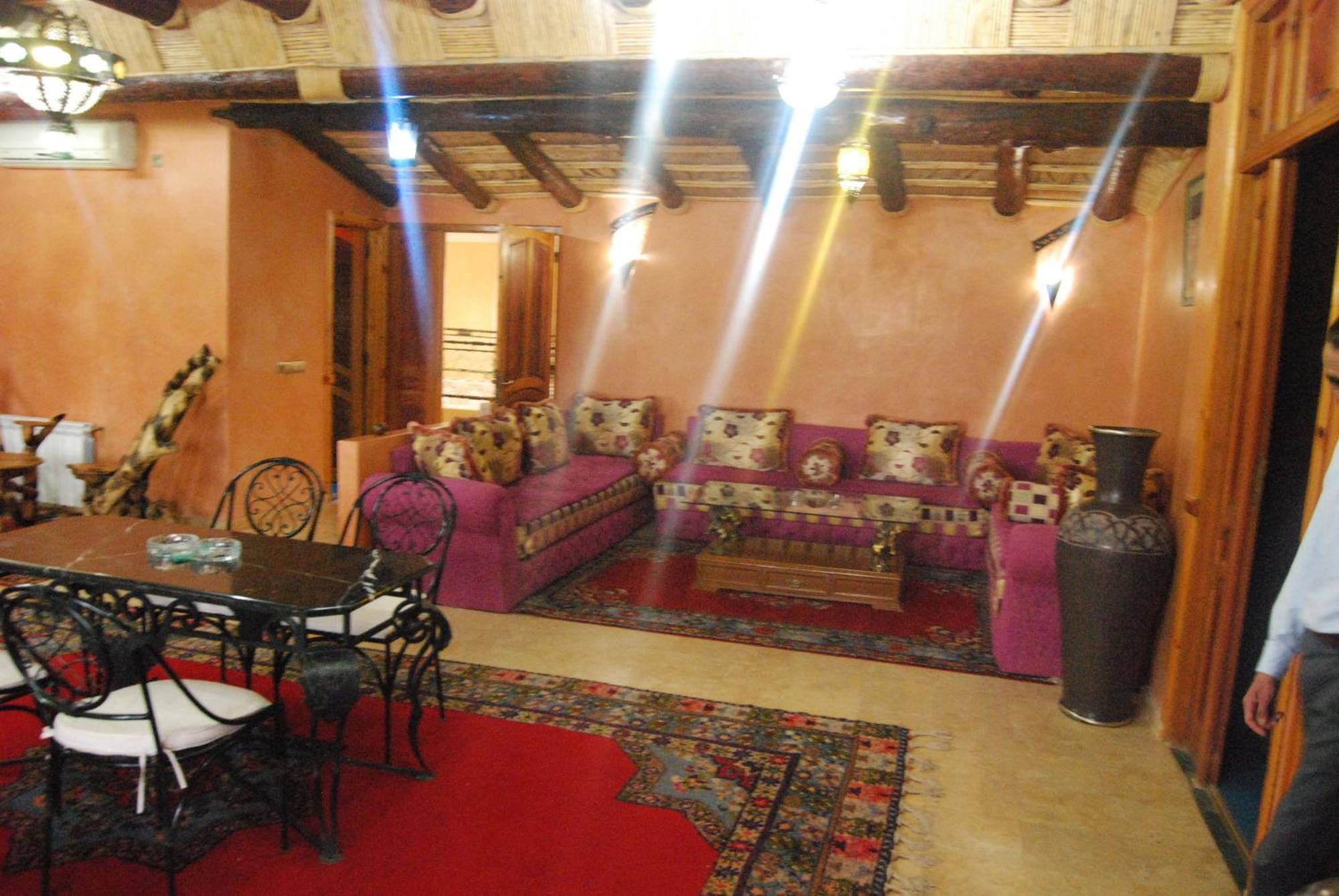 מידלת Hotel Taddart מראה חיצוני תמונה