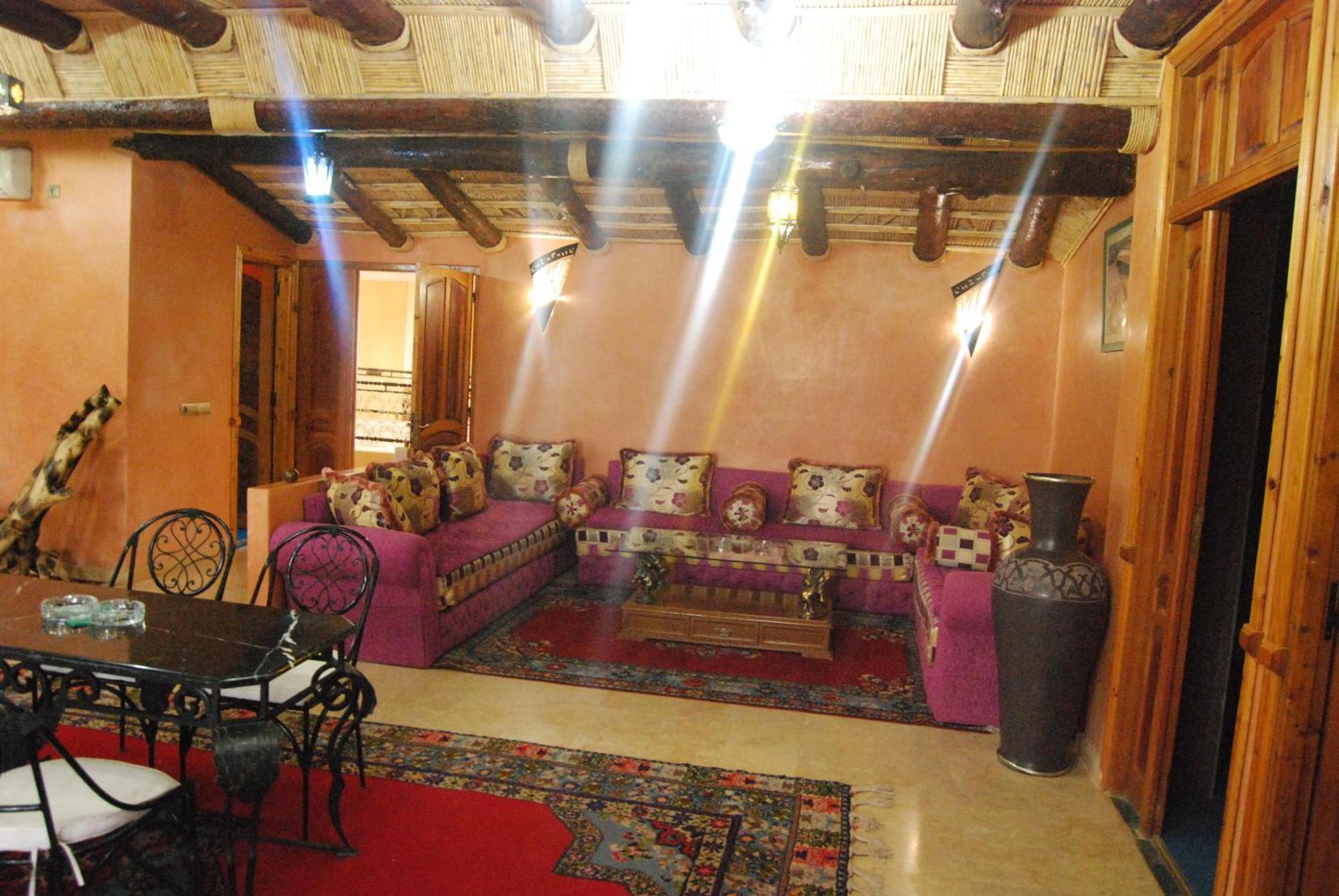 מידלת Hotel Taddart מראה חיצוני תמונה