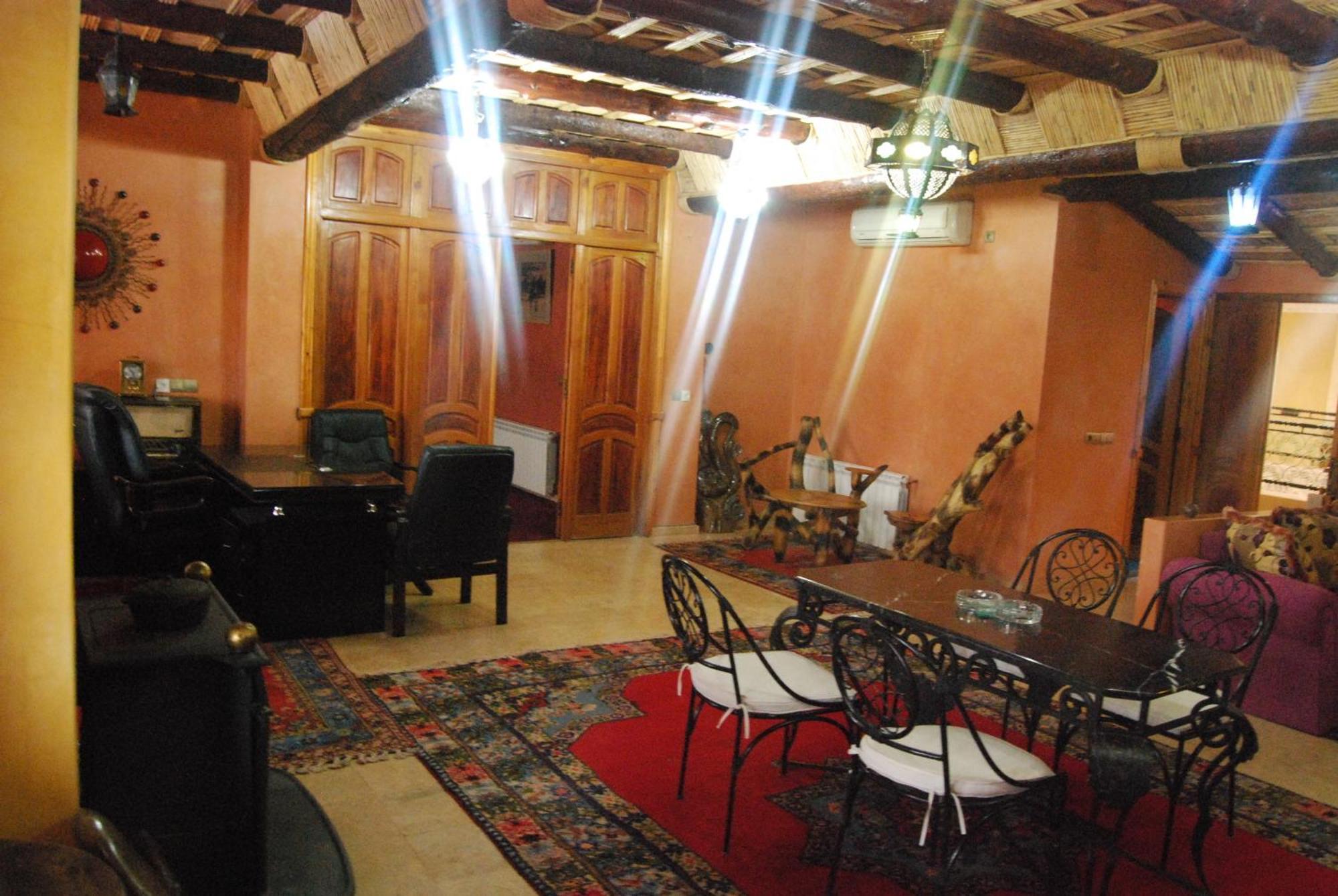 מידלת Hotel Taddart מראה חיצוני תמונה